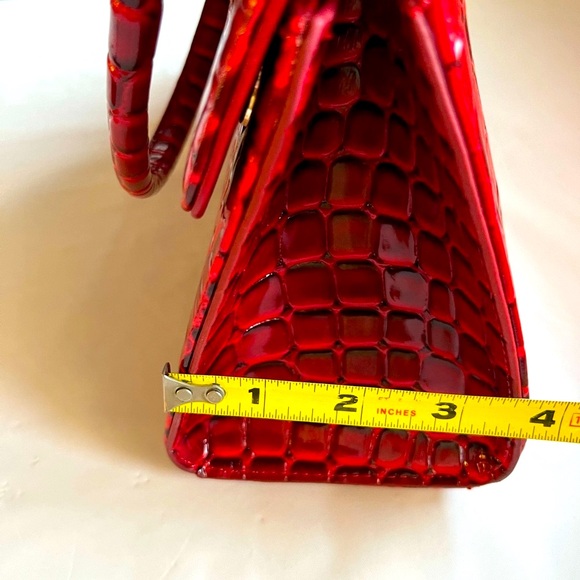 NWT Authentic Matmazel designed 3 pockets red hand /shoulder bag . - Picture 6 of 12